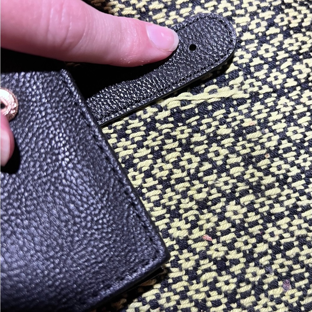 Betsy Johnson XOLEAH Wallet New With Defect Missing Snap - Picture 2 of 6